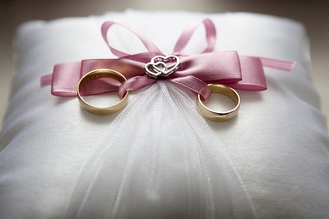 Dôležitosť svadobného oznámenia pred spoločným „Áno“